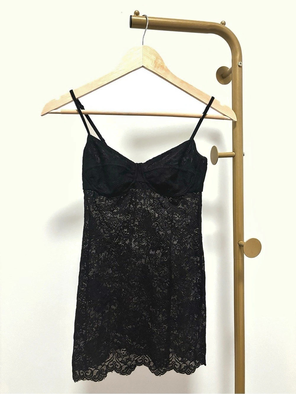 Wilfred Black Lace Tank Top Size XS Like New